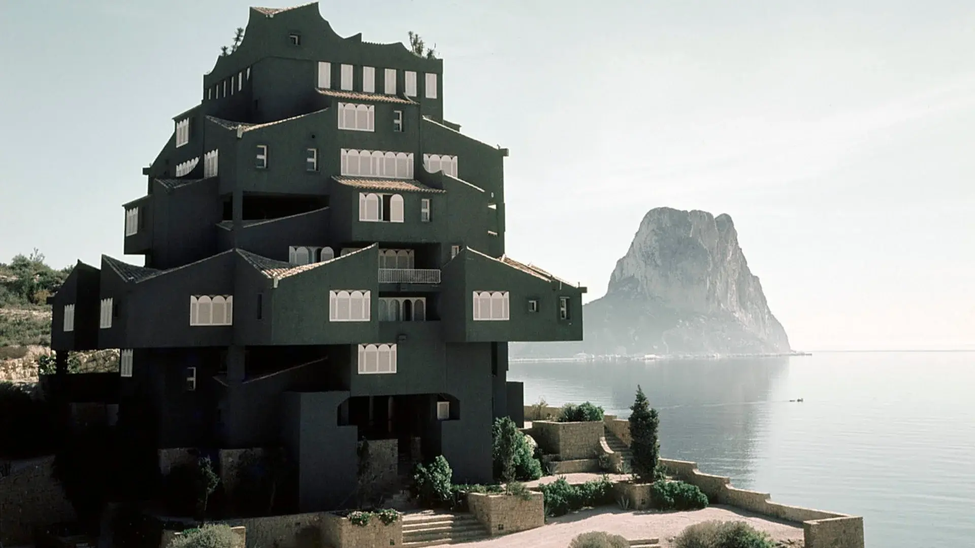 uSpot - Ricardo Bofill Levi - Obra